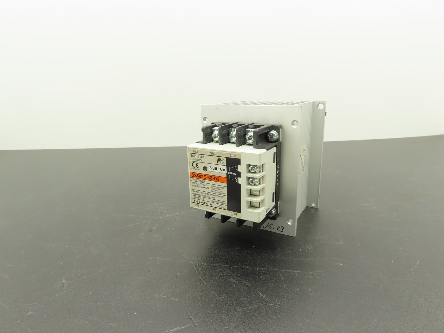 Fuji Electric SS502E-3Z-D3 Solid State Contactor Relay 240vac 50/60Hz .5A