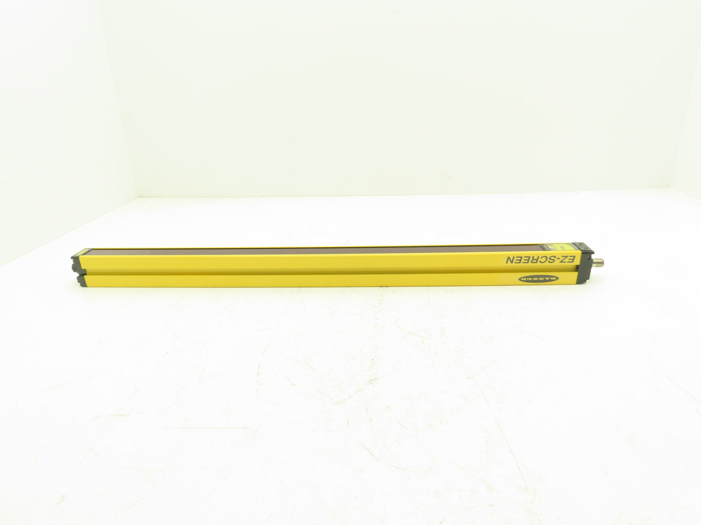 Banner SLSCE30-600Q8 EZ-Screen Safety Light Curtain Emitter 600mm 24VDC