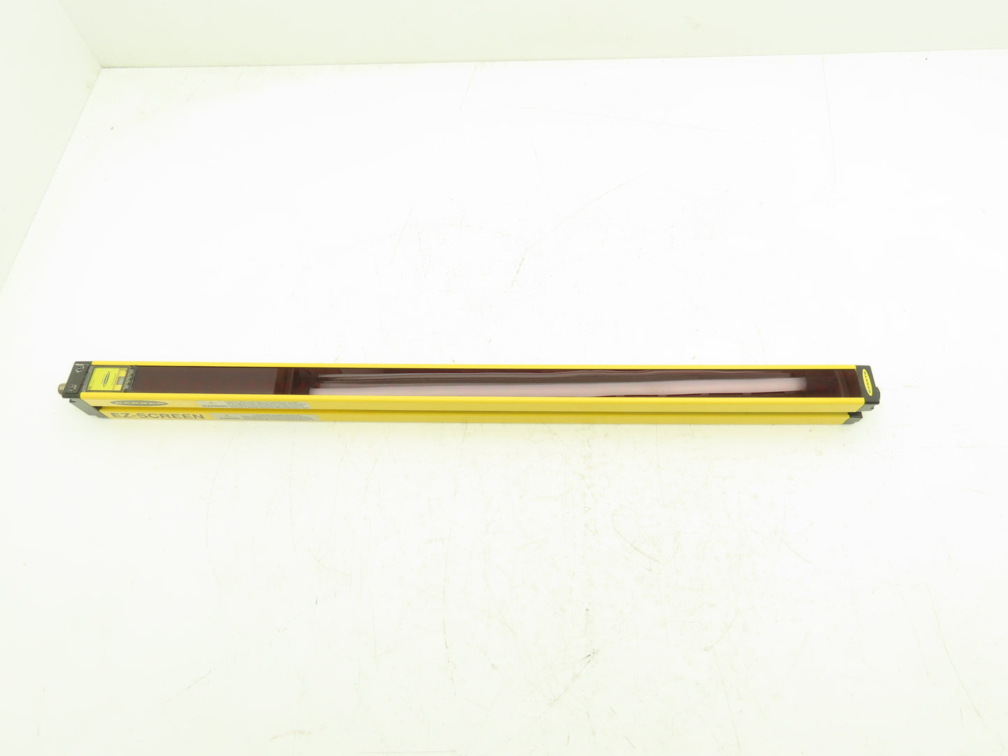 Banner SLSCE30-600Q8 EZ-Screen Safety Light Curtain Emitter 600mm 24VDC