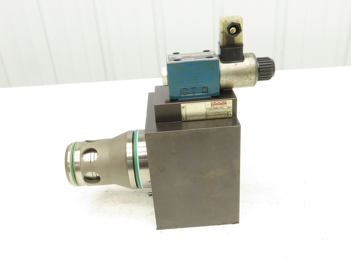 Moog CCE50A6RH1X10 Hydraulic Cartridge Valve