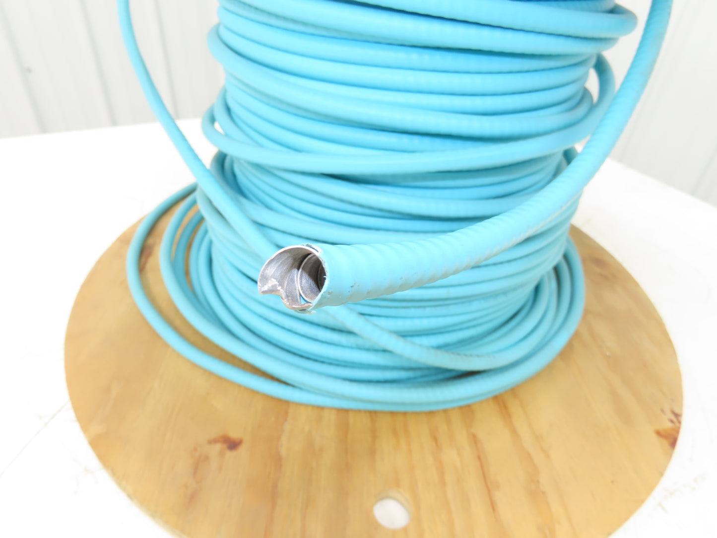 Corning 6-Fiber Optic MIC Tight-Buffered Interlocking Armored Plenum Cable 210'