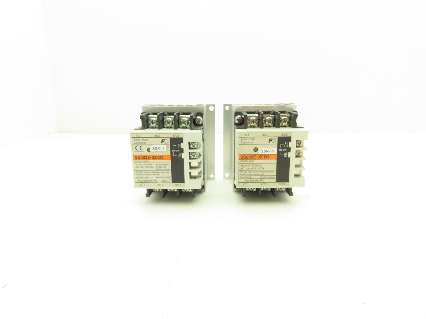 Fuji Electric SS302E-3Z-D3 Solid State Contactor Relay 240VAC 60Hz .3A Lot of 2