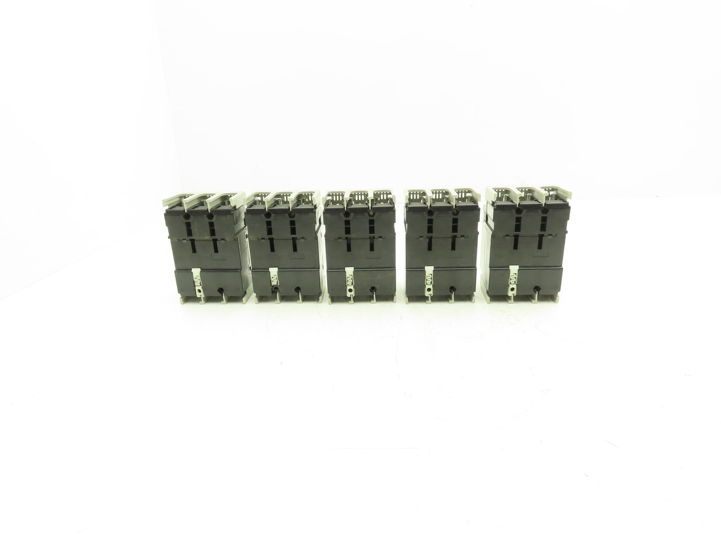 Fuji Electric BW50RAGU-3P005 3-Pole Auto Circuit Breaker 5A 500V 3Ph Lot of 5
