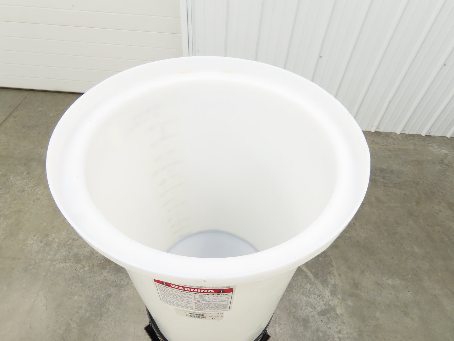 Chem Tainer TC1829CA-MCM Poly Plastic Chemical Tank 30 Gallon Lid Metal Stand