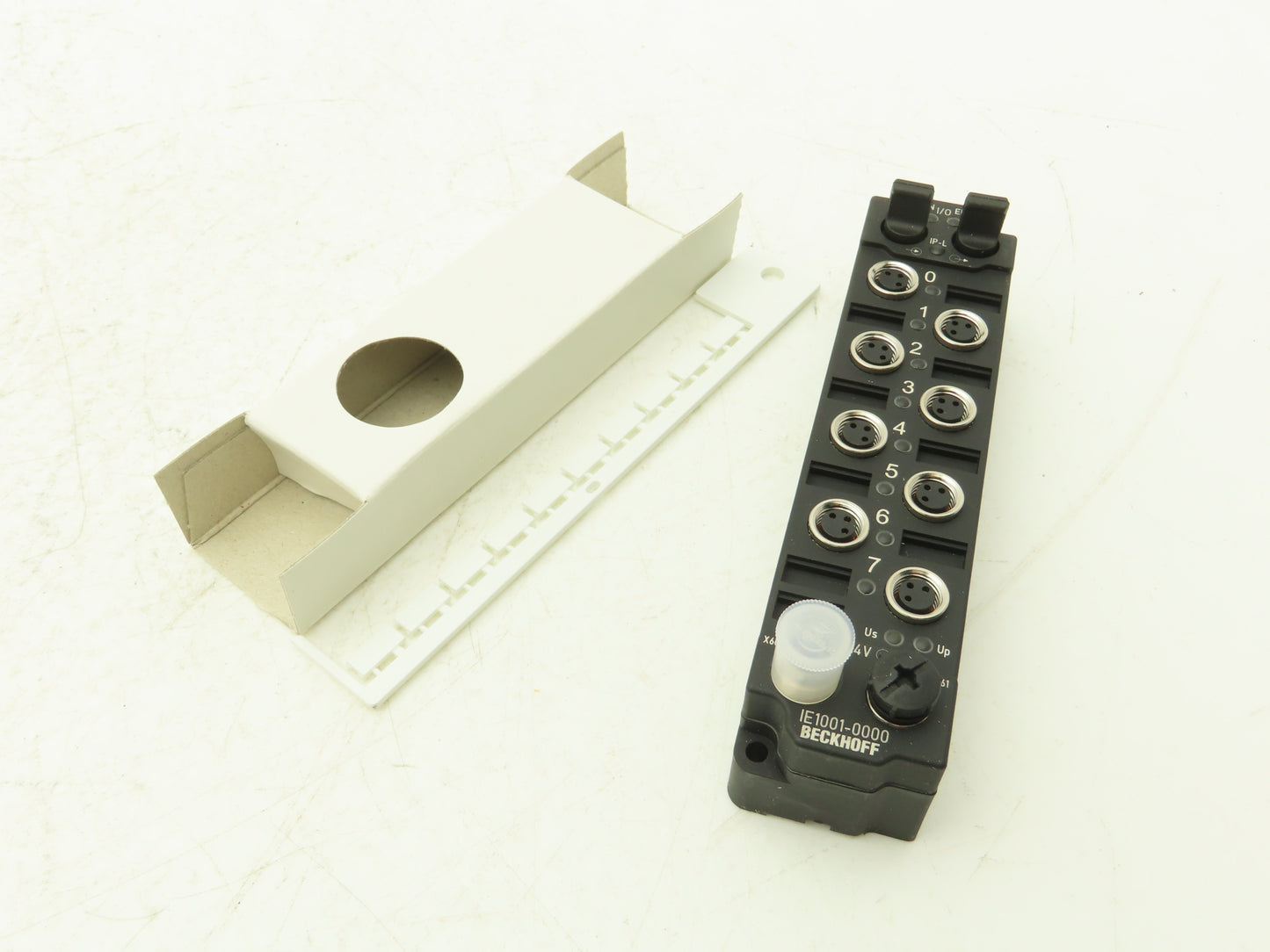 Beckhoff IE1001-0000 Extension Box 8-Channel Digital Input 24VDC M8