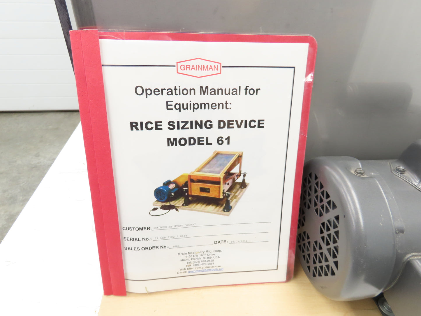 Grainman No 61 Rice Sizing Device Sampler Shaker Aluminum Screens 11/64" 9/64"