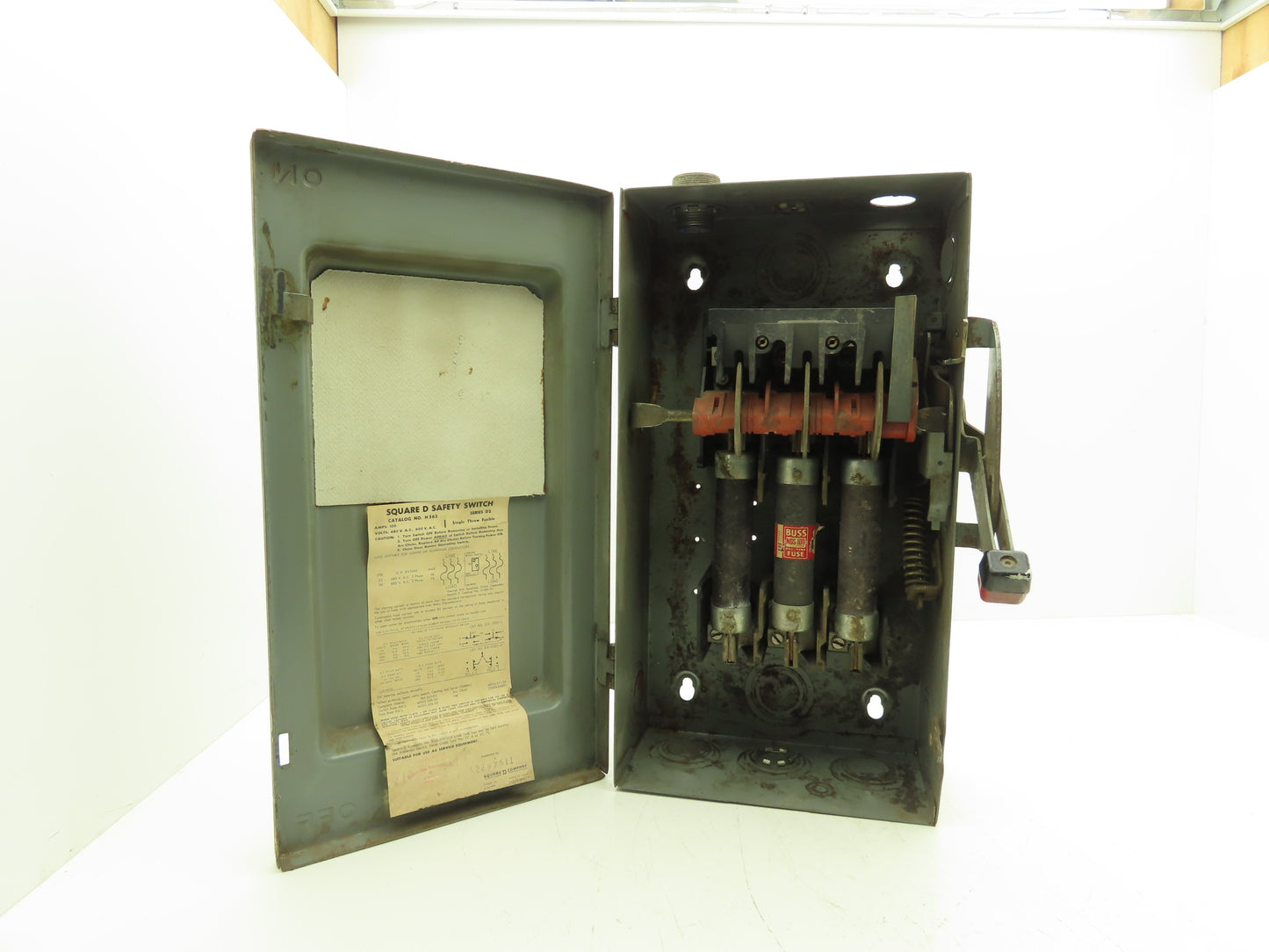 Square D H363 Fusible Safety Disconnect Switch 100A 480/600 VAC Ser D2