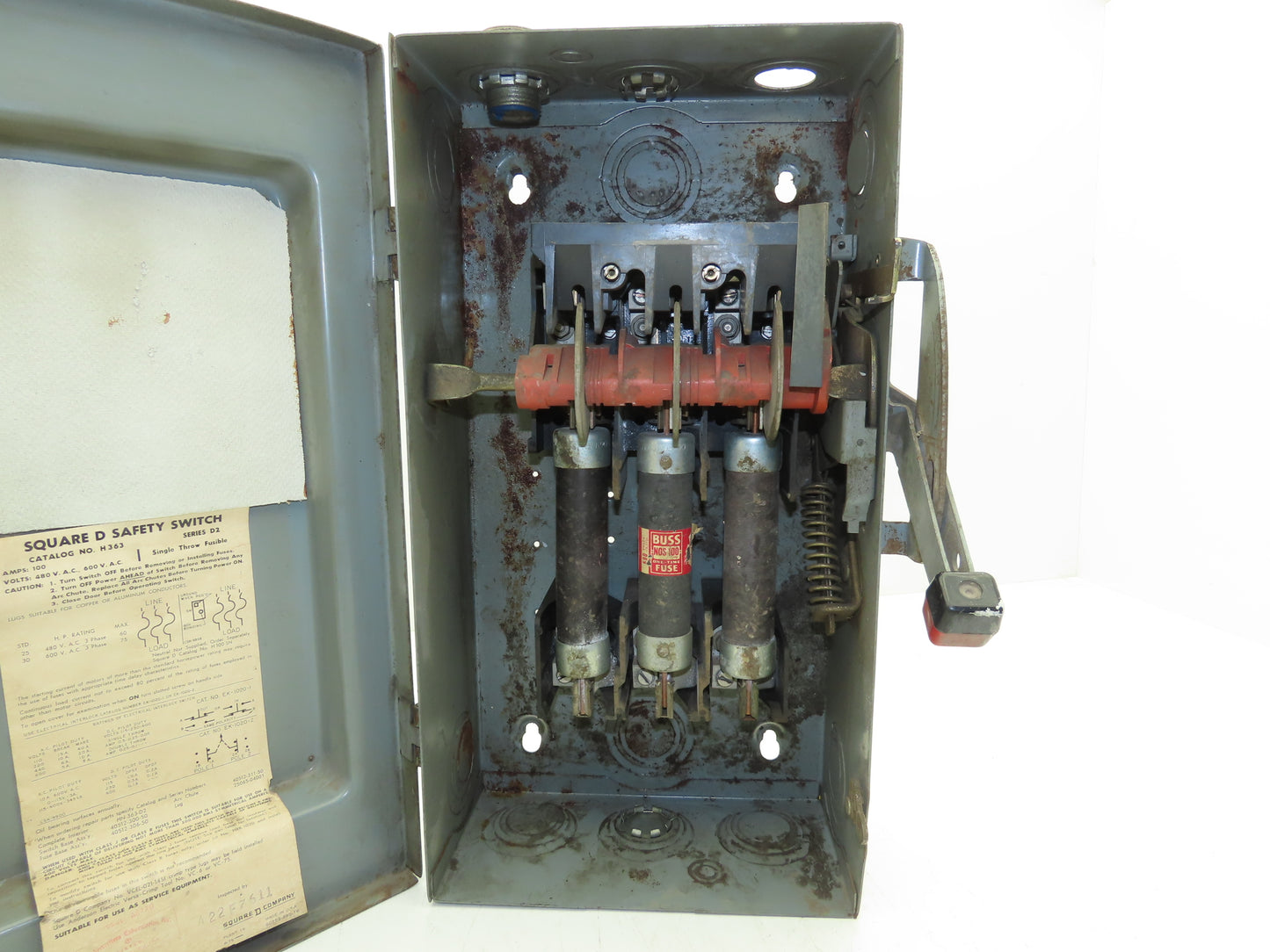 Square D H363 Fusible Safety Disconnect Switch 100A 480/600 VAC Ser D2