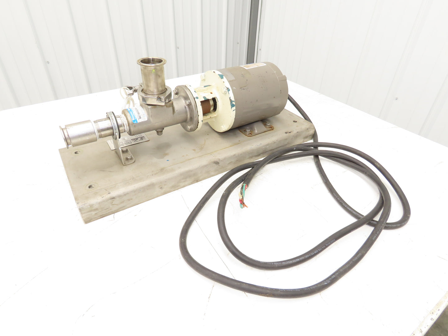 Moyno B4015BSSQ3SAA Sanitary Metering Pump Progressive Cavity .5Hp 3PH 300psi