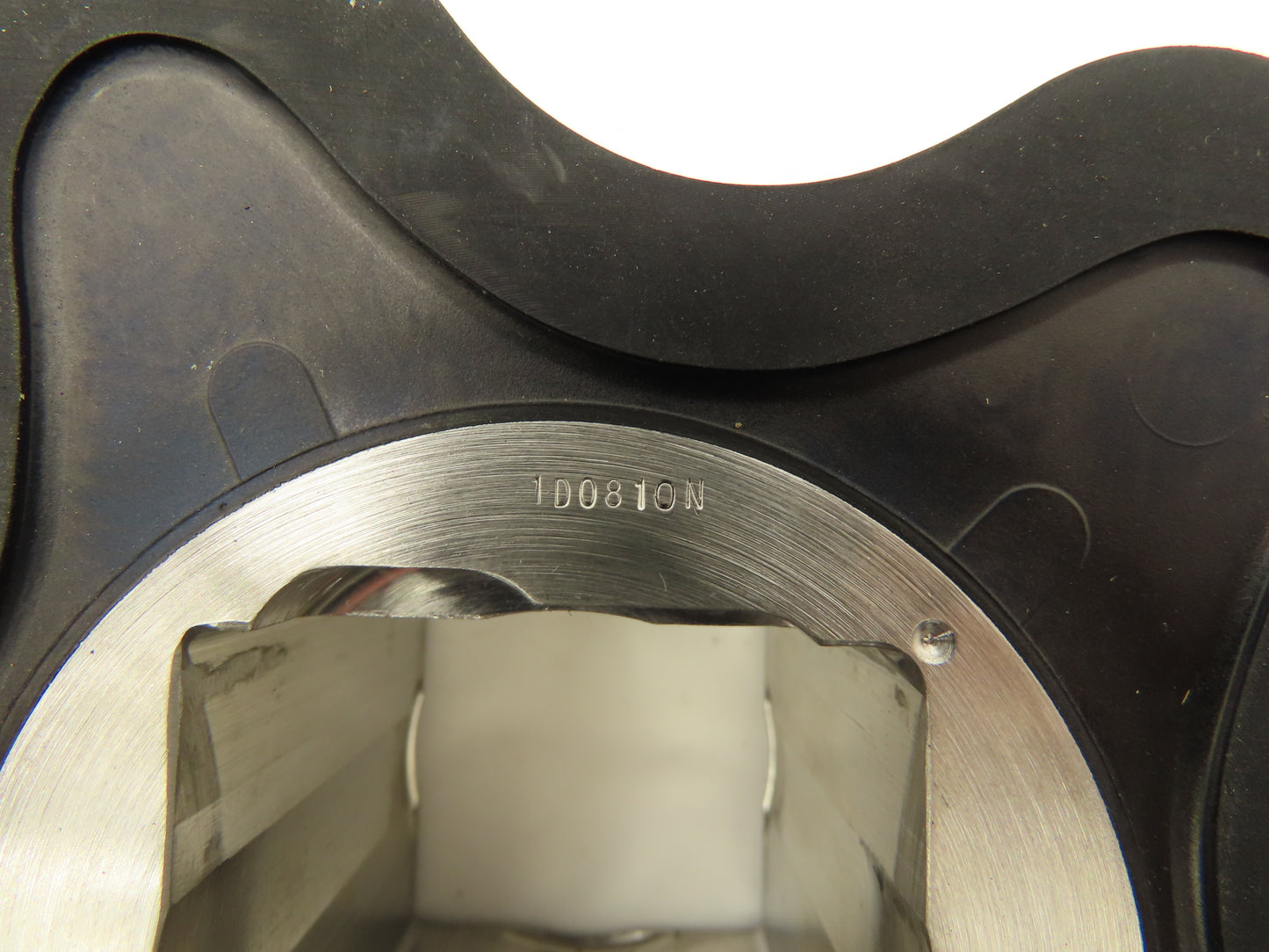 1D0810N Pump Rotor 5 Lobe Possible Nitrile rubber 5-3/4" Lobe-Lobe 2-3/8" W