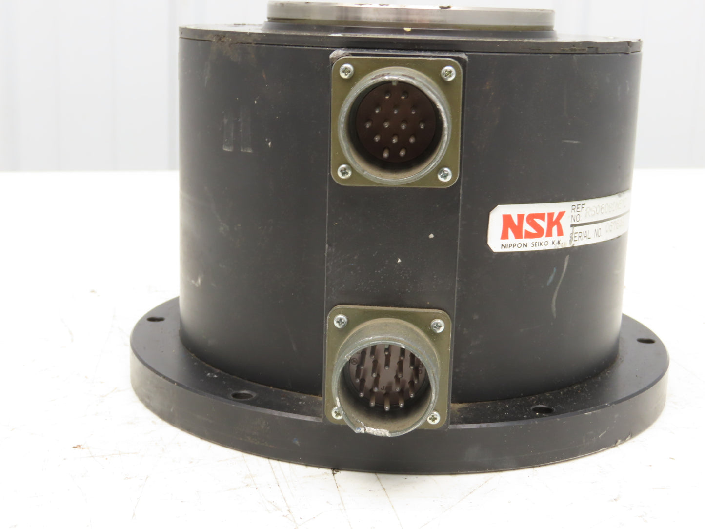 NSK RS0608DN512 MegaTorque Servo Motor Connector Has Slight Damage