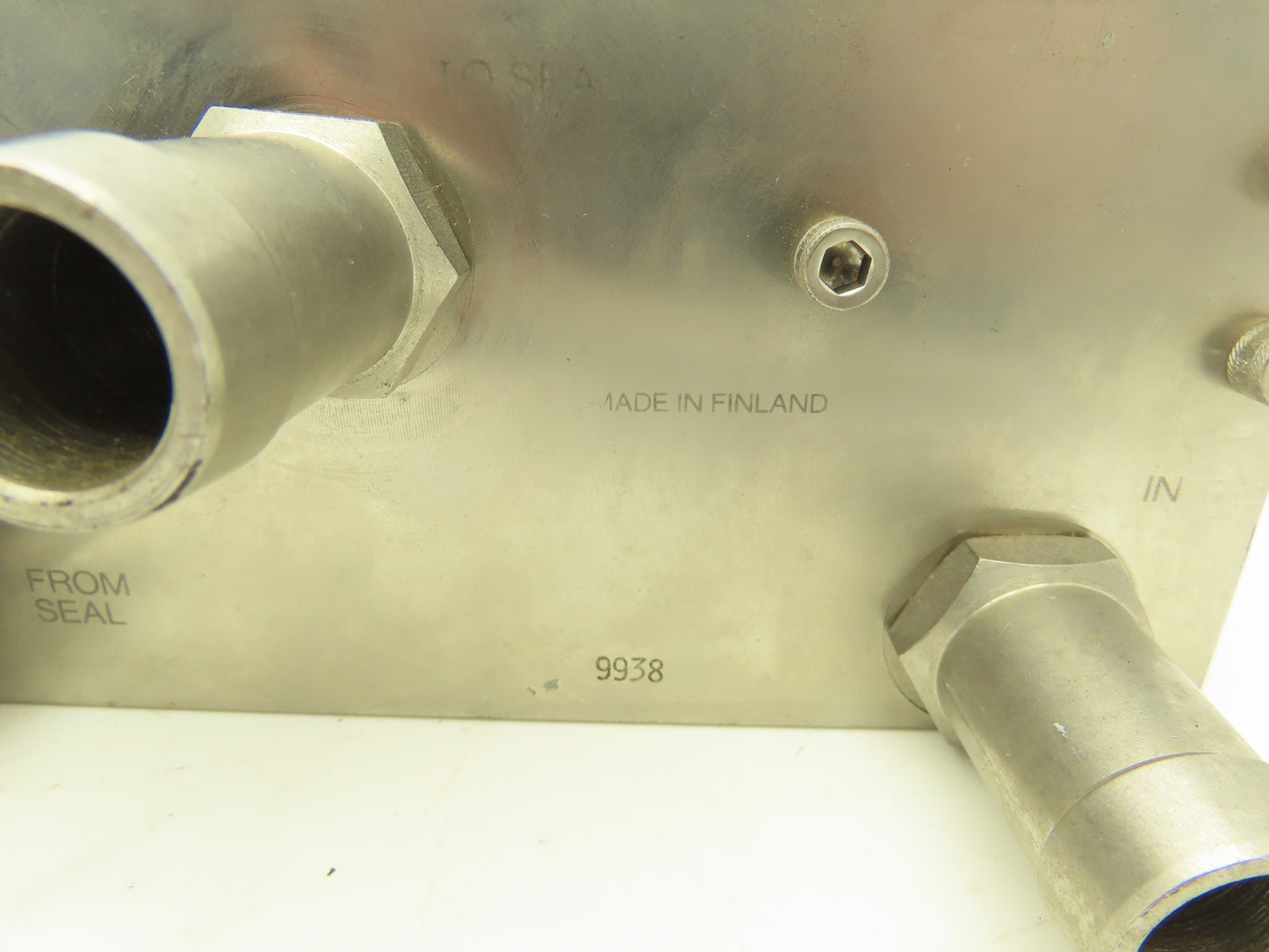 9938 John Crane Safeunit H2O GPM & H2O I/Min 4-Stainless Barbs 3/4" ID