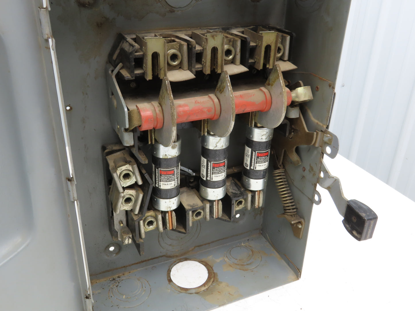 Square D D324 200A Fusible Safety Disconnect Switch Single Throw 240V 3 Pole