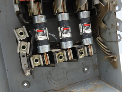 Square D D324 200A Fusible Safety Disconnect Switch Single Throw 240V 3 Pole