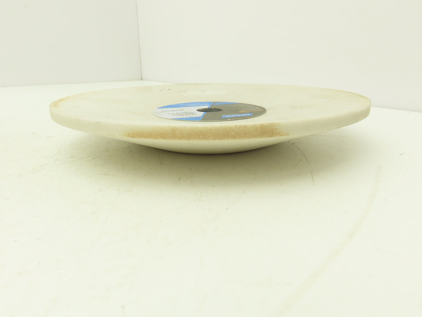 Norton 38A60-L6VBE 7 X 1 X 5/8 Dished Grinding Wheel 5/8" Bore x 1/4" W Lot of 5