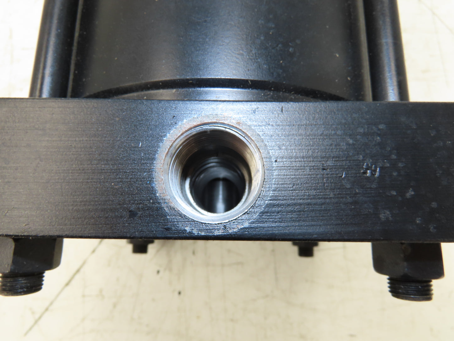 Parker 6.00J2ALUS14A4.000 Pneumatic Air Cylinder 6" Bore 4" Stroke 250PSI