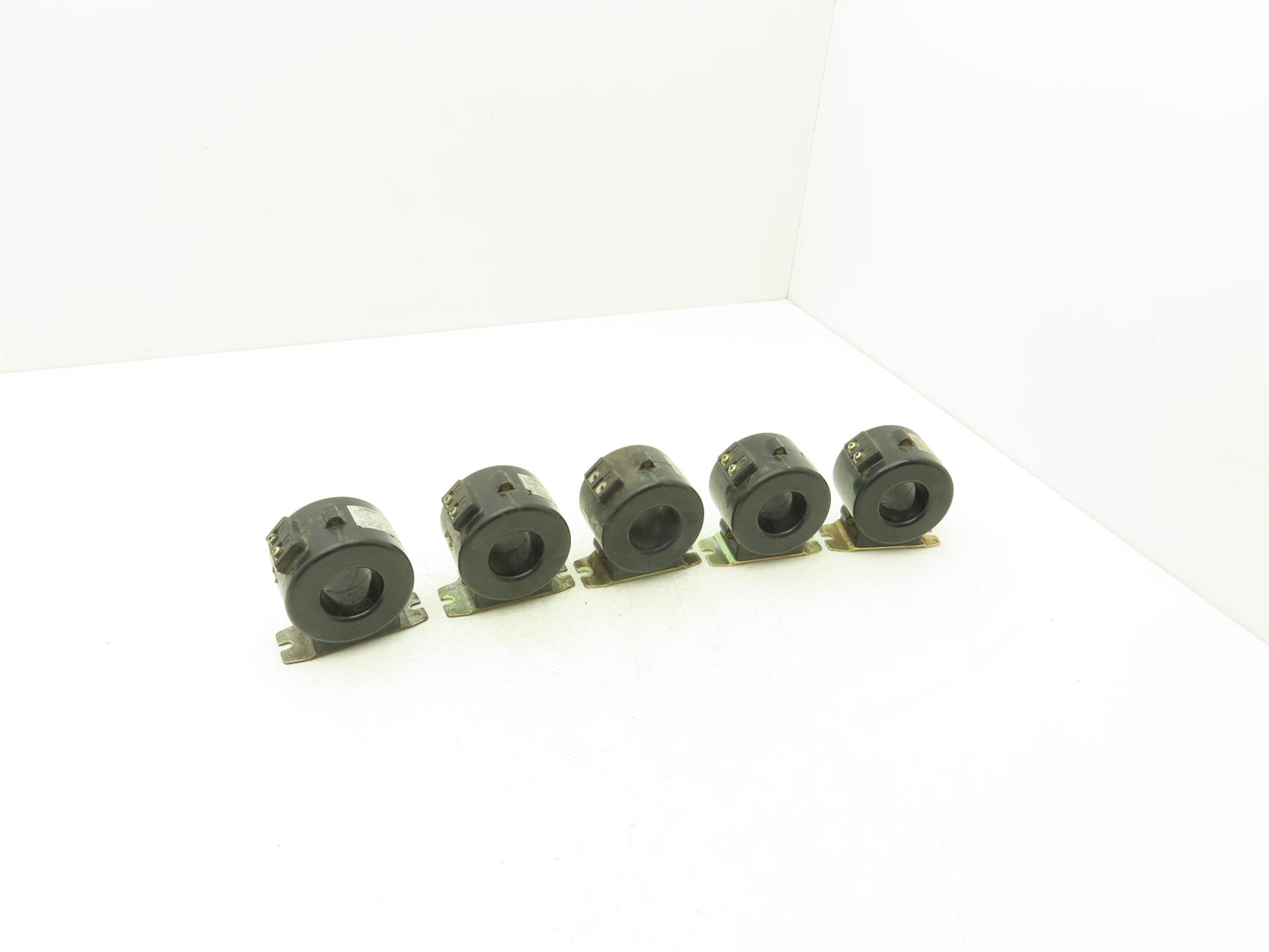Kasuga CT153K Current Transformer VA Sec Cur 5A 600V Max 50/60Hz Lot of 5