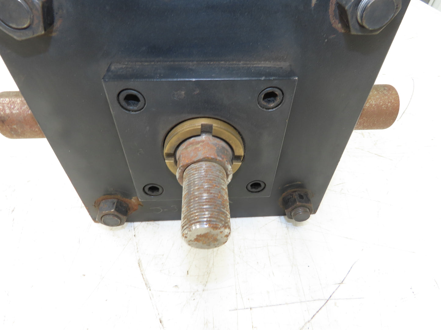 Parker 08.00 CD2AU14C 7.000 Pneumatic Air Cylinder 8" Bore 7" Stroke 250PSI
