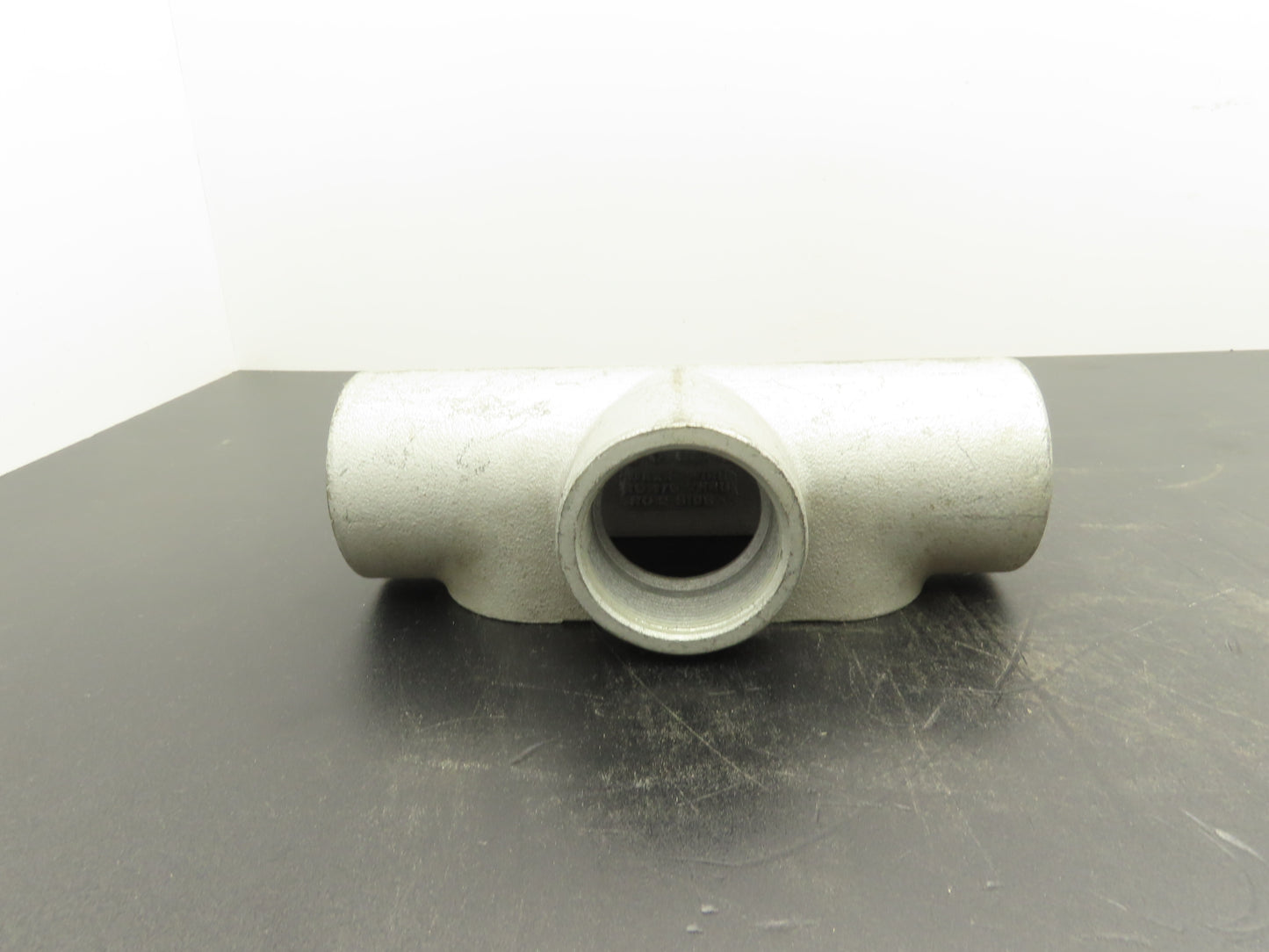 Crouse and Hinds T67 Rigid Conduit Body 2" Threaded Hub Lot of 7