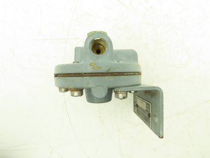 Moore Products 7135S5 62V 1/4" Pneumatic Constant Differential Relay