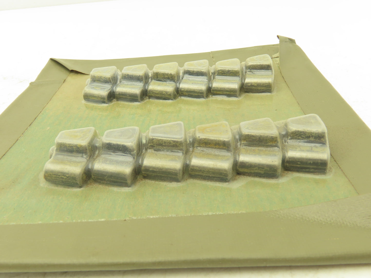 3F3673-33 Engine Rocker Plates A1796 1-Set of 12