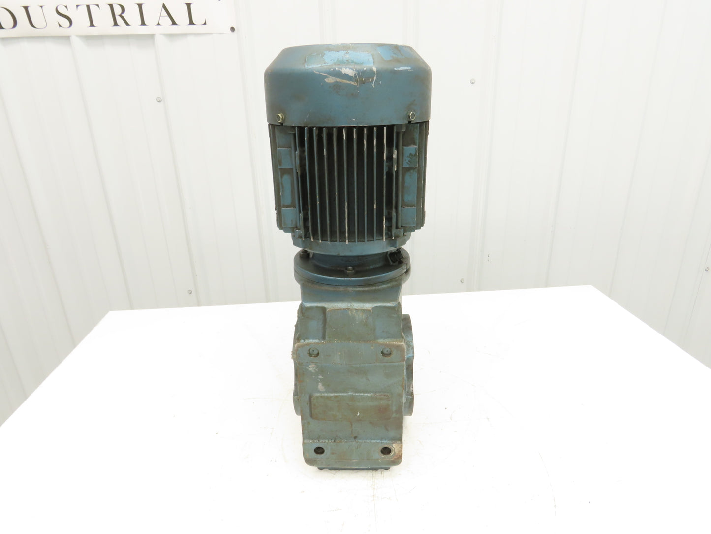 Sew Eurodrive KA67TDT90L4 Gearmotor 39rpm 44.32:1 2Hp 230/460V 1.5" Hollow Shaft