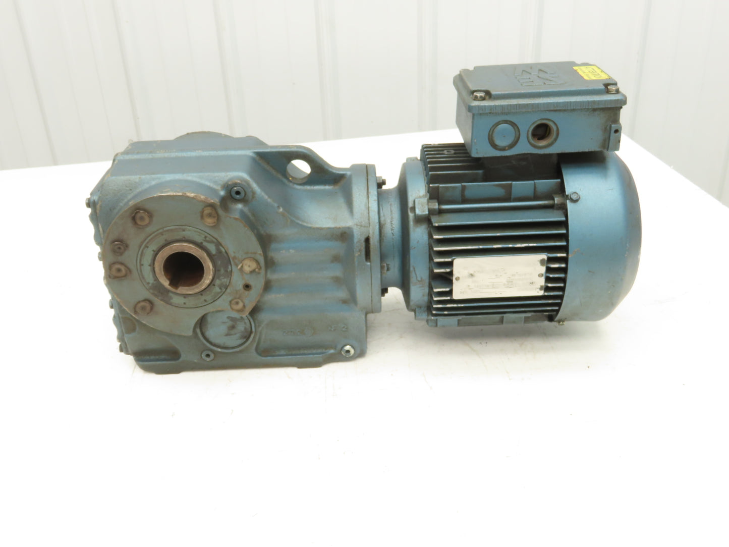 Sew Eurodrive KA67TDT90L4 Gearmotor 39rpm 44.32:1 2Hp 230/460V 1.5" Hollow Shaft