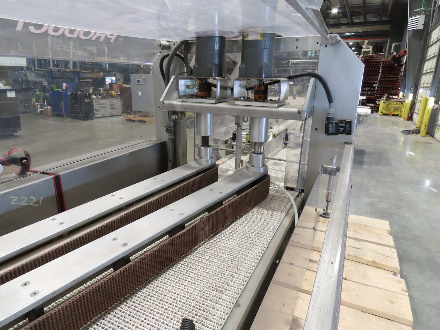 Fallas R400 8.1 Robotic Pick and Place Case Packer Infeed Sorter Conveyor 480V