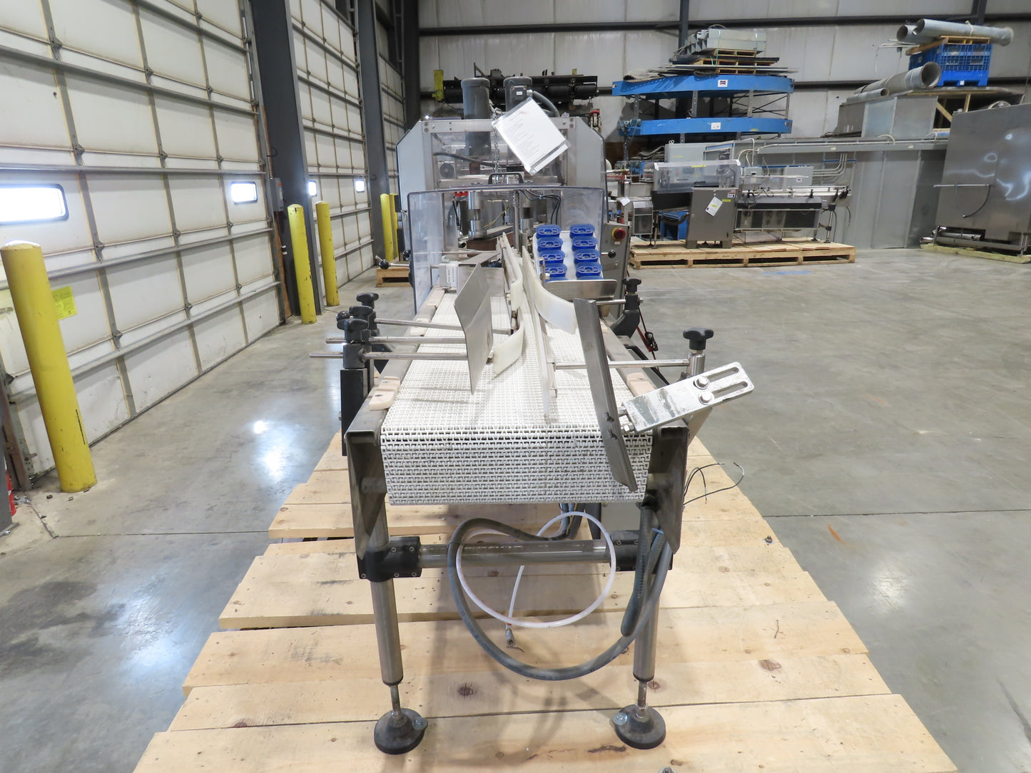 Fallas R400 8.1 Robotic Pick and Place Case Packer Infeed Sorter Conveyor 480V