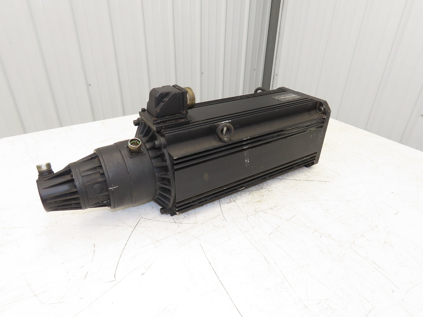Rexroth Indramat MAC112D-0-ED-4-C130-A-0WI511LVS005 Permanent Magnet Servo Motor