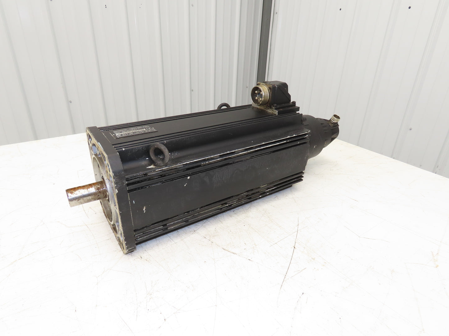 Rexroth Indramat MAC112D-0-ED-4-C130-A-0WI511LVS005 Permanent Magnet Servo Motor