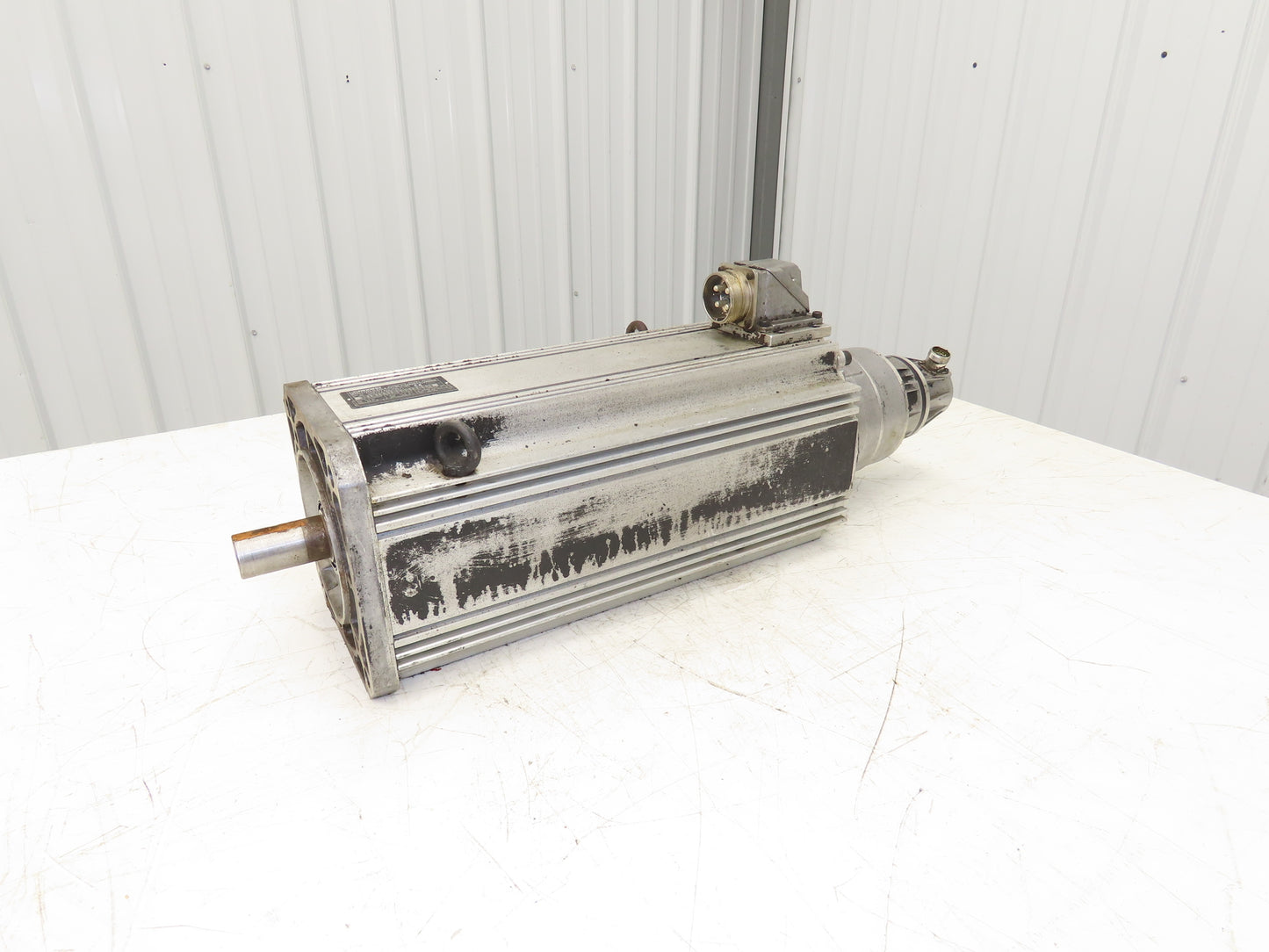 Rexroth Indramat MAC112D-0-ED-4-C130-A-0WI511LVS005 Permanent Magnet Servo Motor