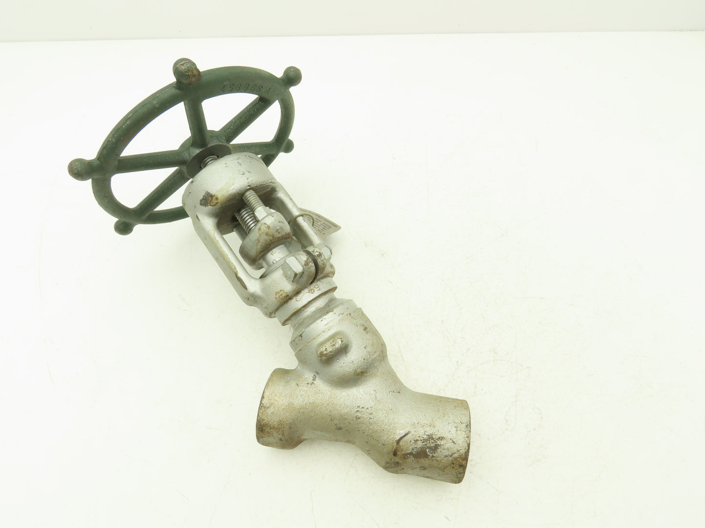 Edward D36124 Univalve Globe Valve Y-Pattern 1/2" Socket Weld 1330psi Class 1690