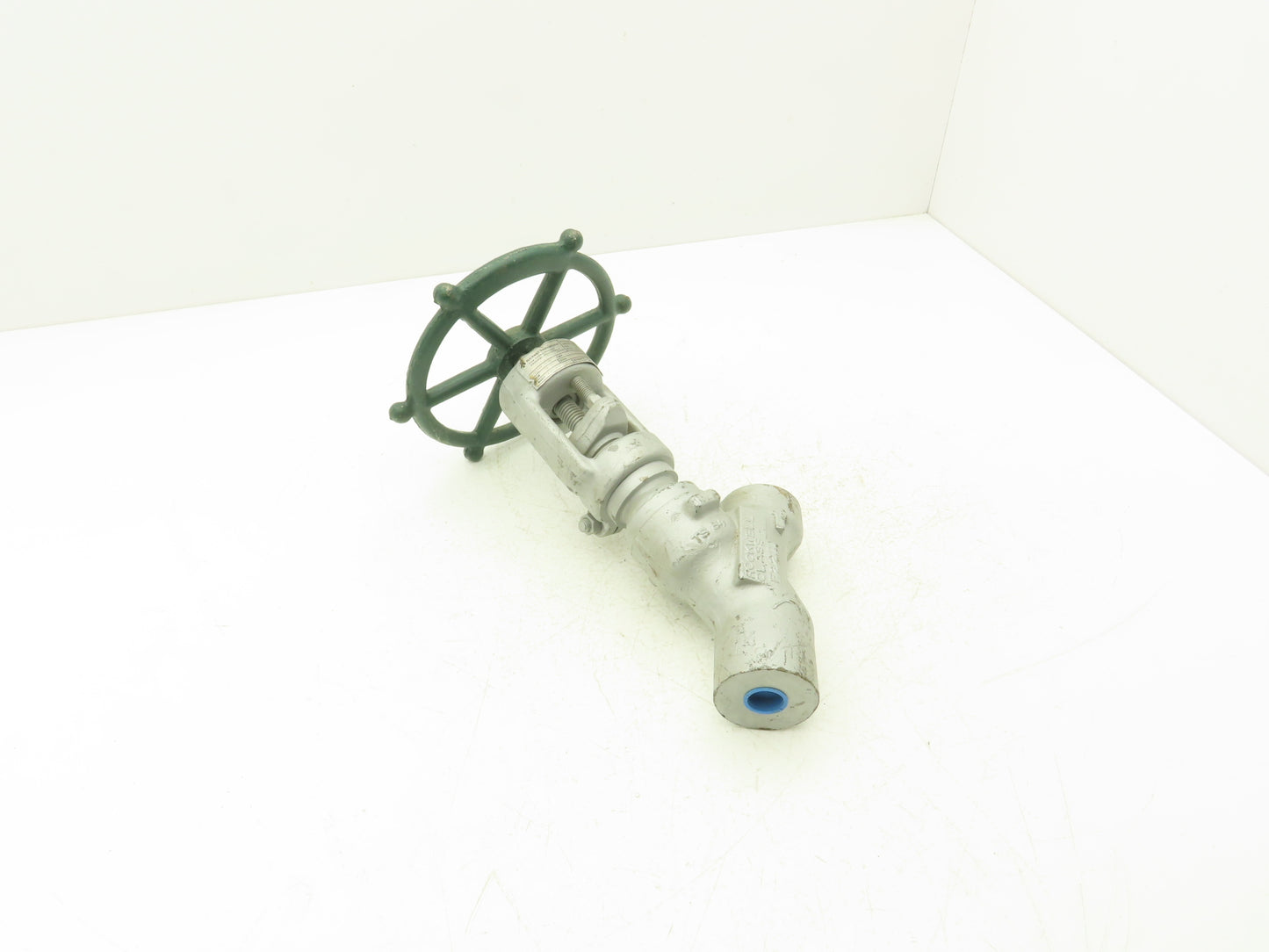 Rockwell Edward B36124 Univalve Globe Valve Y-Pattern 1/2"Socket Weld 1880psi