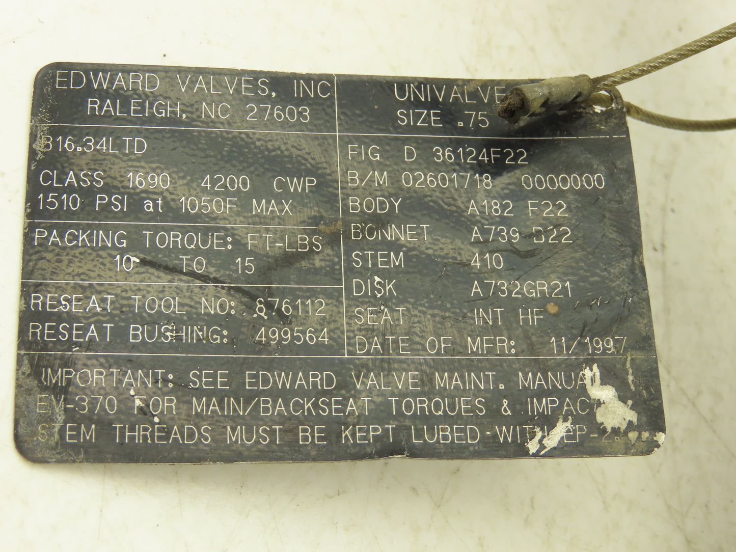 Edward D36124 Univalve Globe Valve Y-Pattern 3/4" Socket Weld 1510psi Class 1690