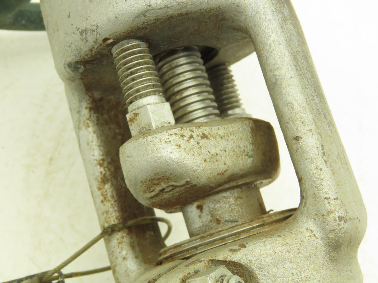 Edward D36124 Univalve Globe Valve Y-Pattern 3/4" Socket Weld 1510psi Class 1690