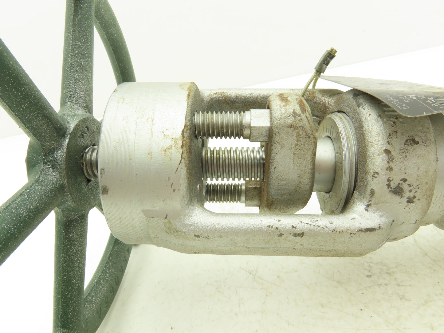 Edward D36124 Univalve Globe Valve Y-Pattern 1" Socket Weld 1335psi Class 1690