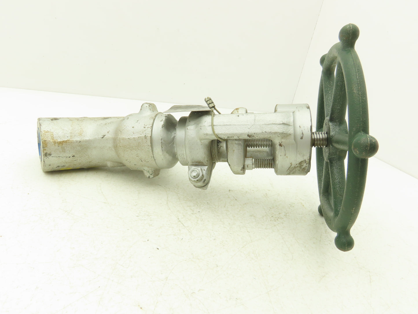 Edward D36124 Univalve Globe Valve Y-Pattern 1" Socket Weld 1335psi Class 1690