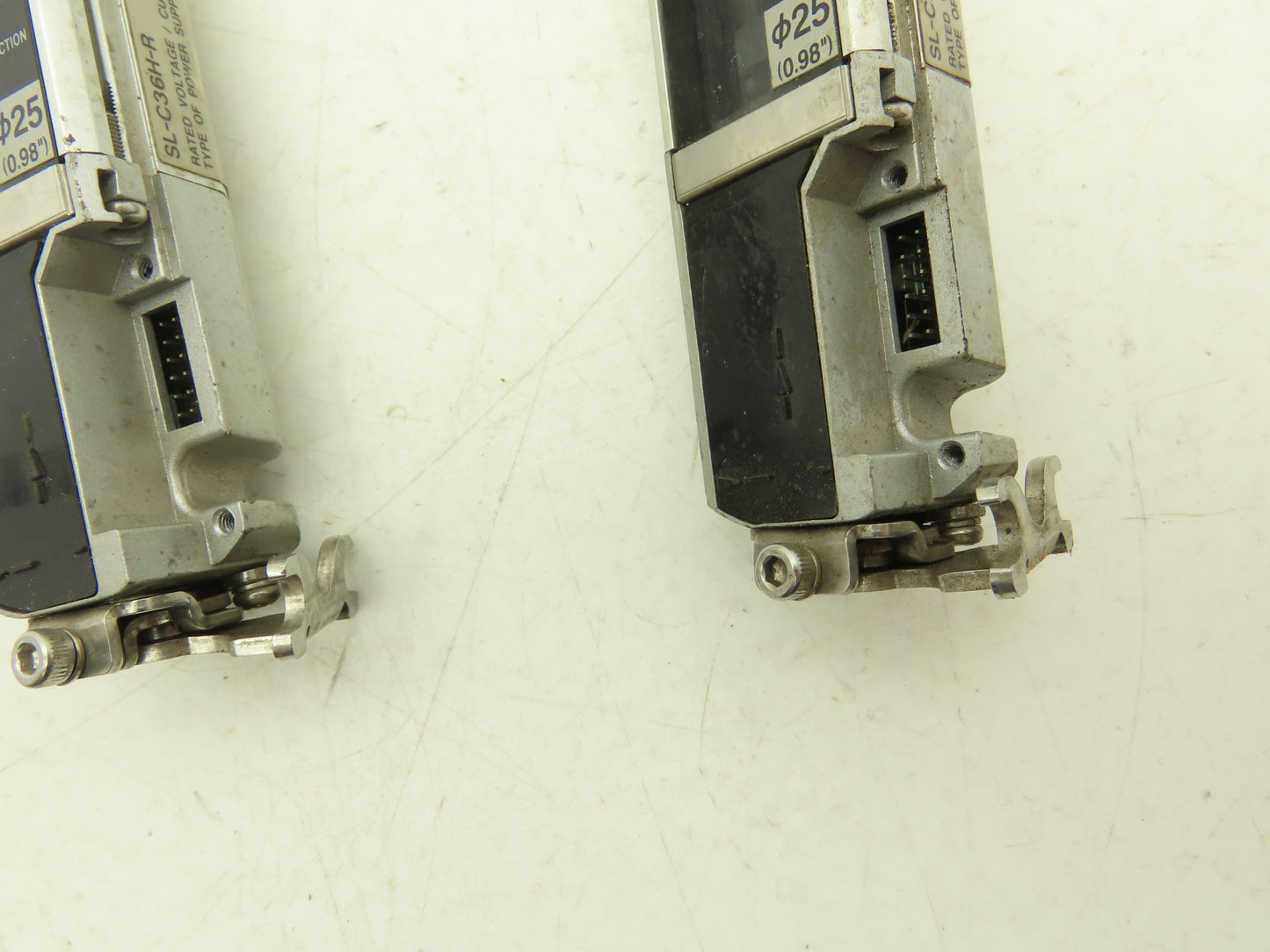 Keyence SL-C36H-R SL-C36H-T Light Curtain Transmitter & Receiver Set 700mm 24VDC