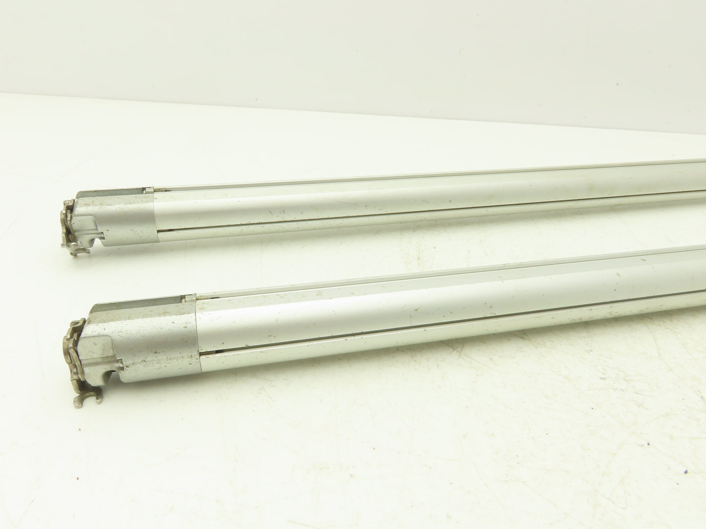 Keyence SL-C36H-R SL-C36H-T Light Curtain Transmitter & Receiver Set 700mm 24VDC