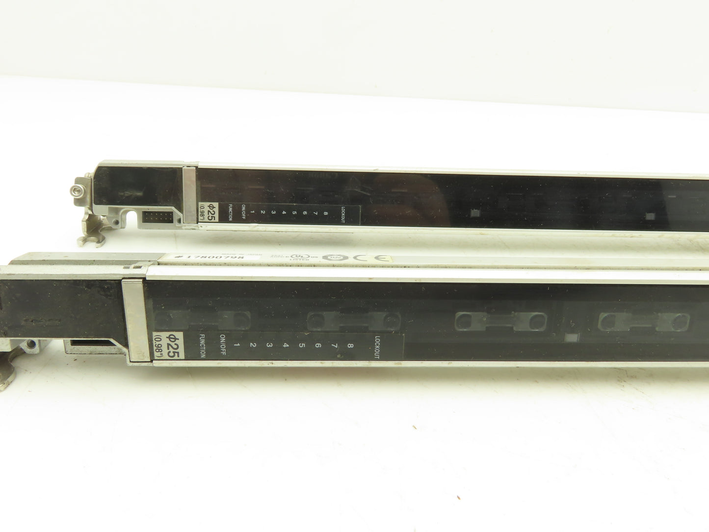 Keyence SL-C36H-R SL-C36H-T Light Curtain Transmitter & Receiver Set 700mm 24VDC