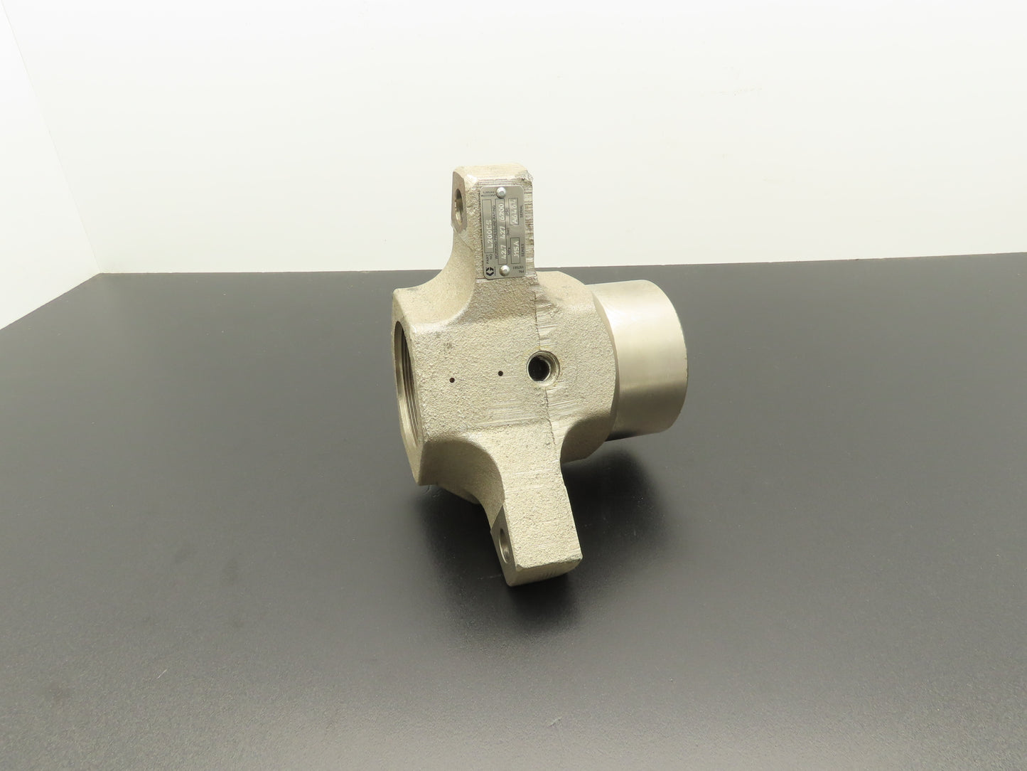 Graco 255605 Outlet Housing 6200PSI for L200CS Series J15A
