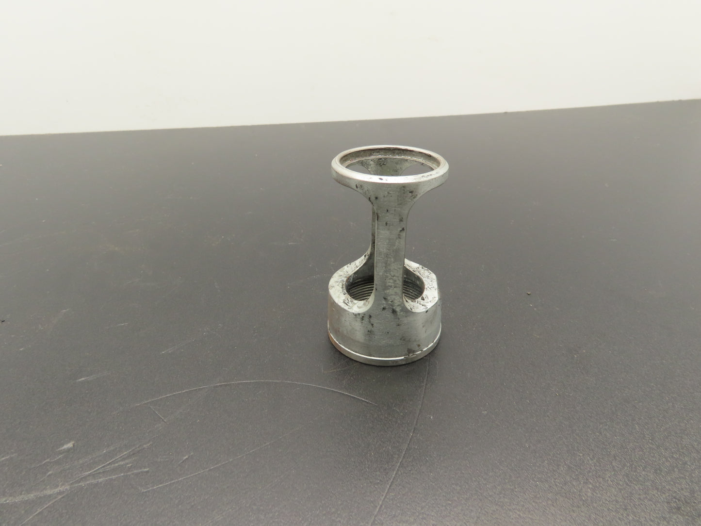 Graco 15M520 Piston Guide for L200CS Check-Mate 200cc Severe Duty Pump
