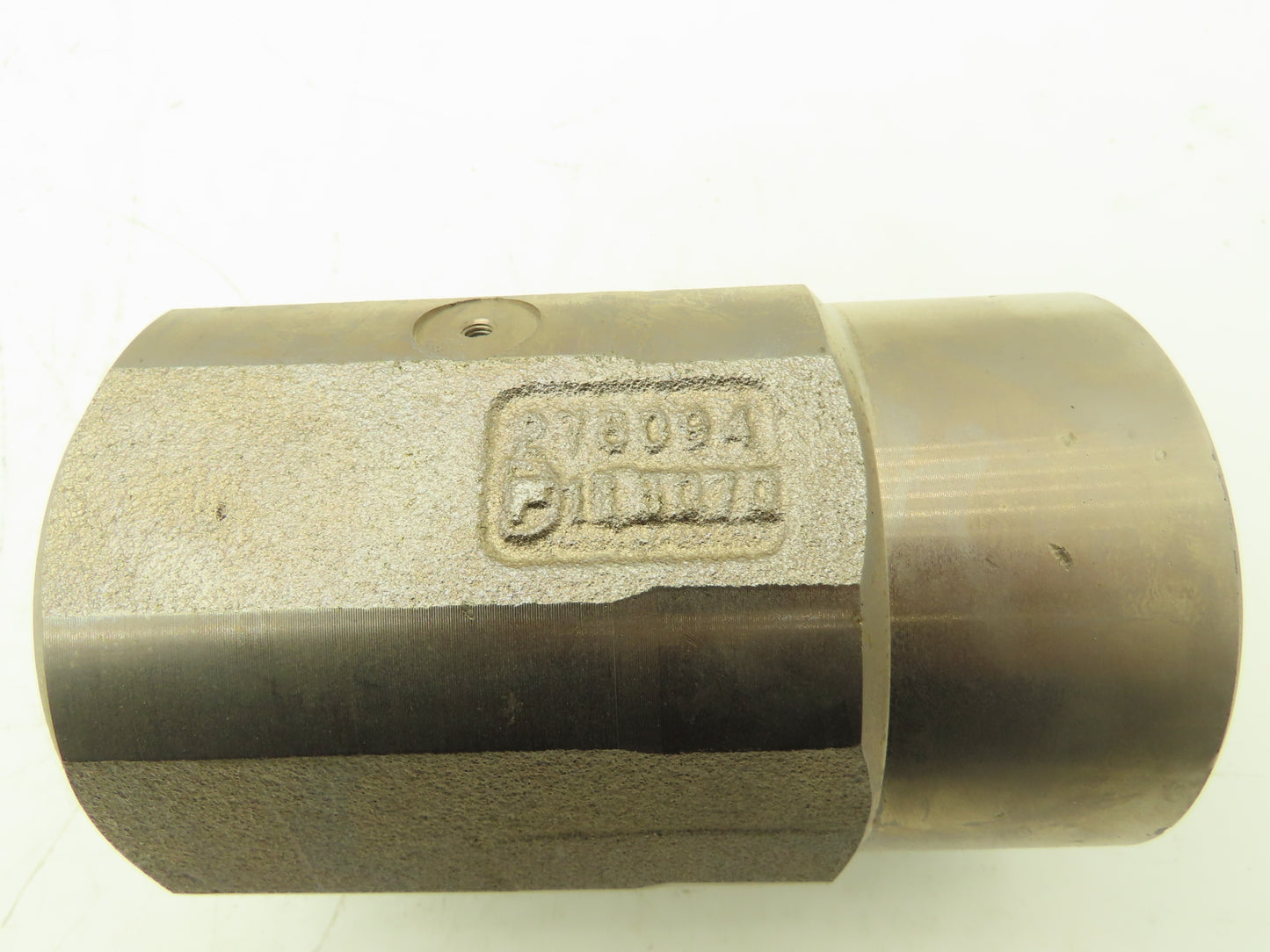 Graco 189442 Valve Housing for L200CS Check-Mate 200cc Severe Duty Pump