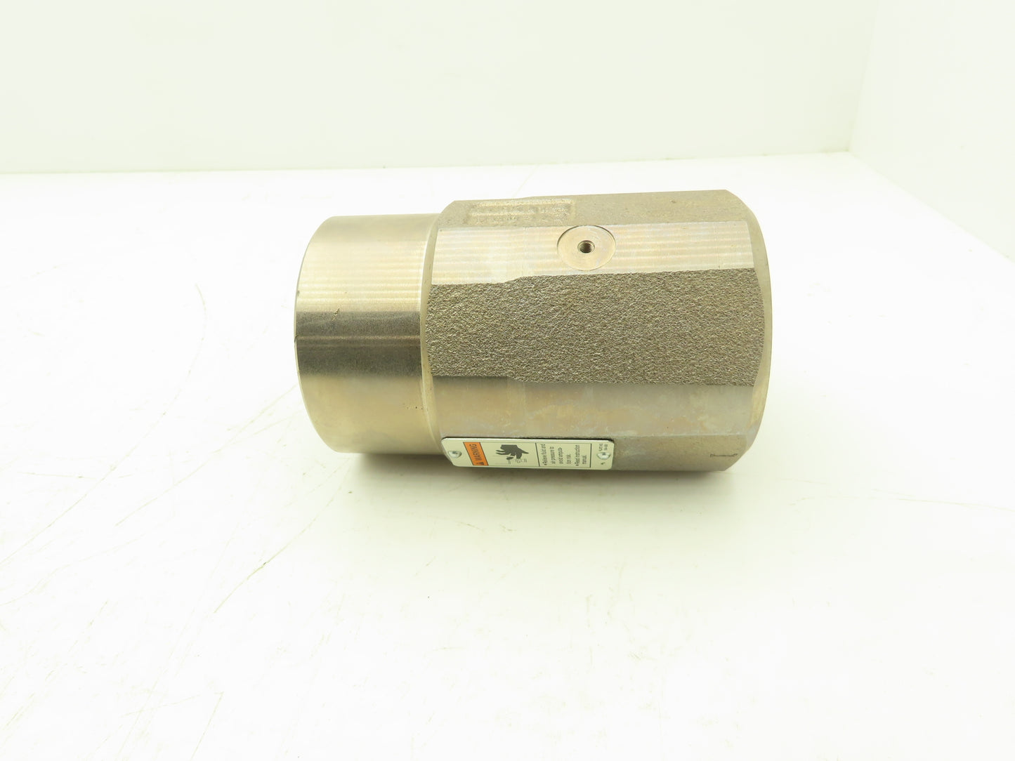 Graco 189442 Valve Housing for L200CS Check-Mate 200cc Severe Duty Pump