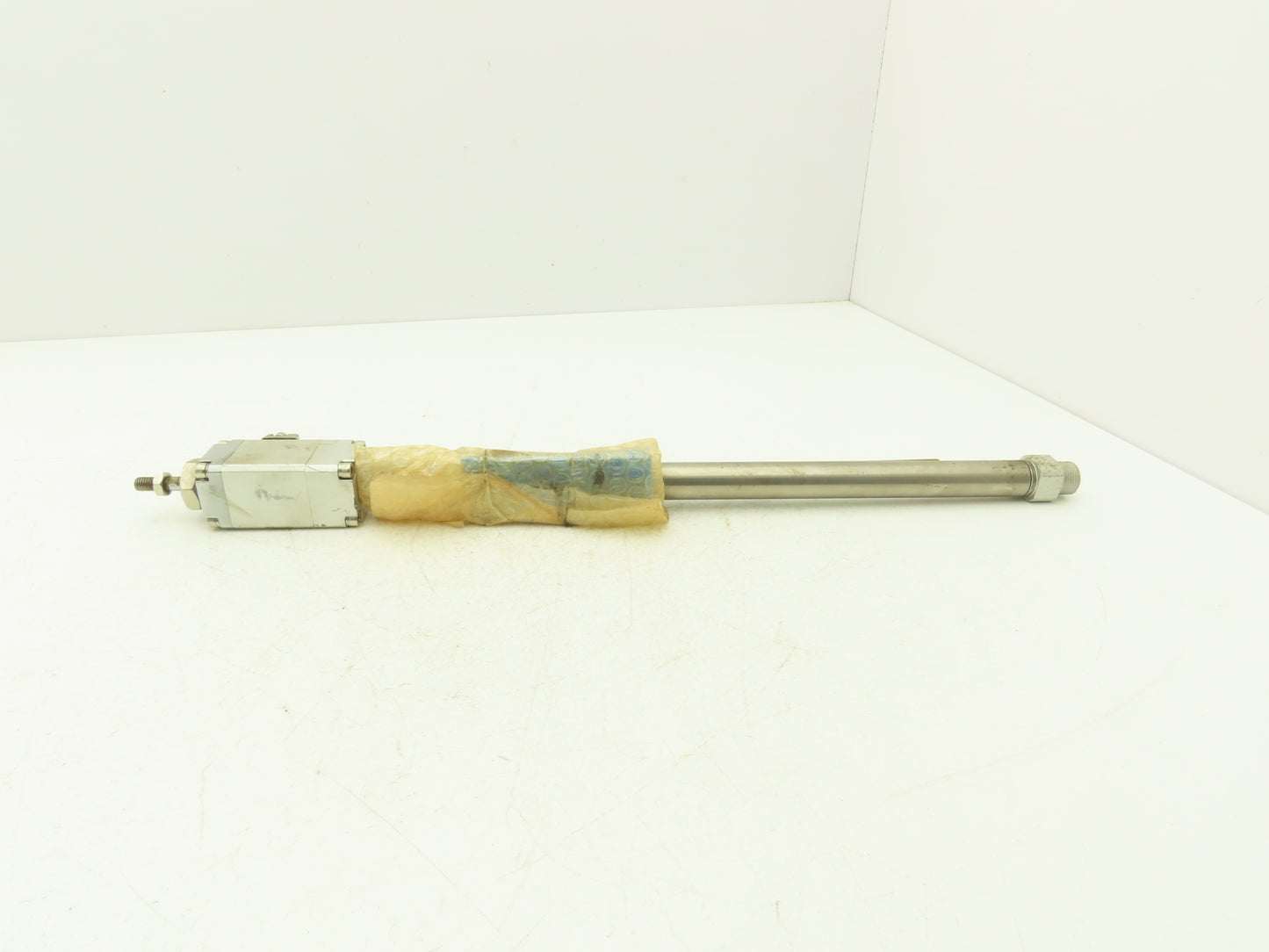 SMC CDLM2F20-350-E Pneumatic Air Cylinder 20mm Bore 350mm Stroke w/Fine Rod Lock