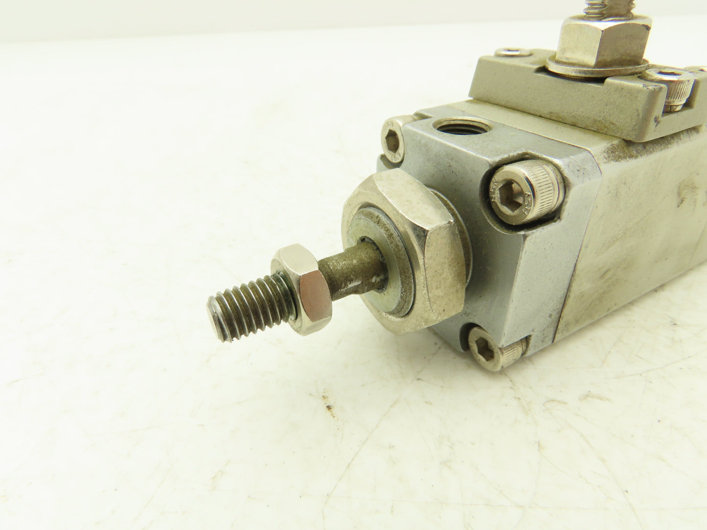 SMC CDLM2F20-350-E Pneumatic Air Cylinder 20mm Bore 350mm Stroke w/Fine Rod Lock