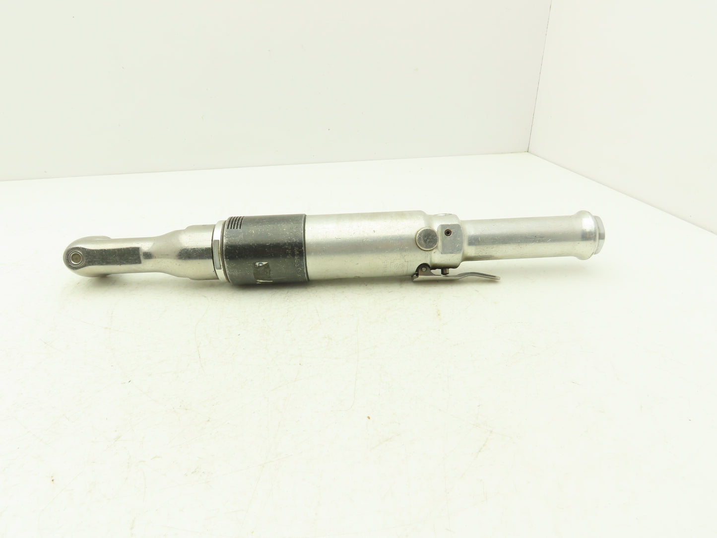 Stanley A40LATAM-10A2 Pneumatic Right Angle Nutrunner 1/2" Drive 725 RPM