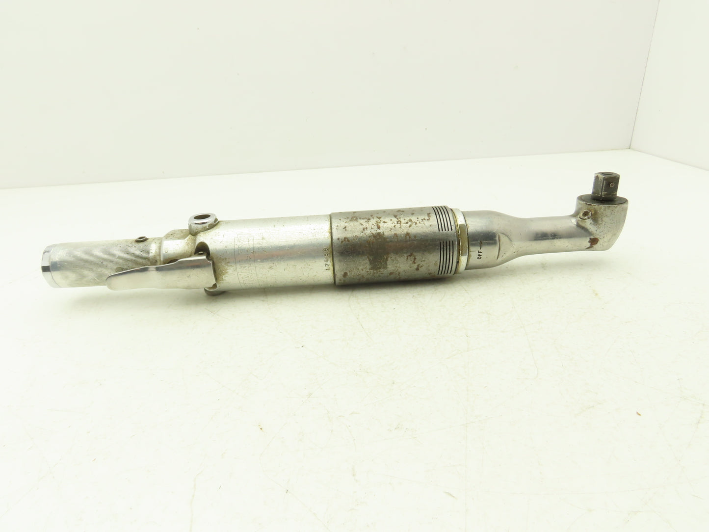 Stanley A40LATAM-6F2 Pneumatic Right Angle Nutrunner 1/2" Drive 390 RPM