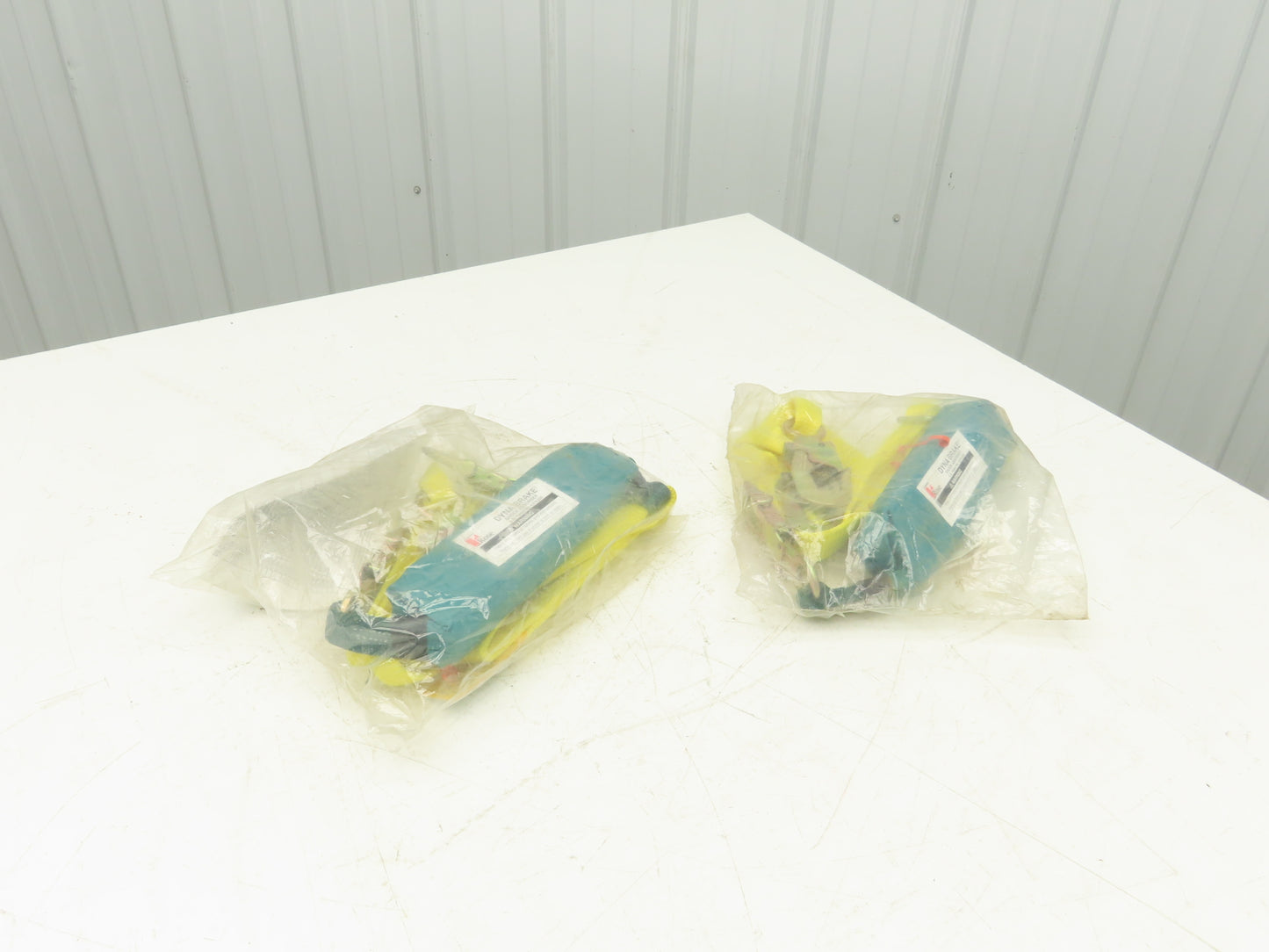 MSA Rose 501562 Twin Lanyard with Dyna Brake Shock Absorber 6Ft  Lot of 2